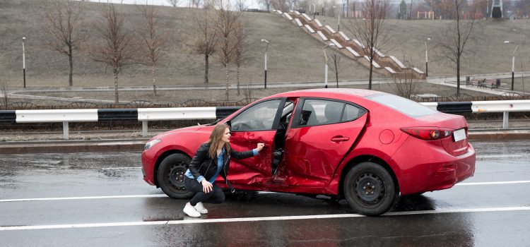 Czy można dostać odszkodowanie, jeśli sprawca uciekł z miejsca wypadku?